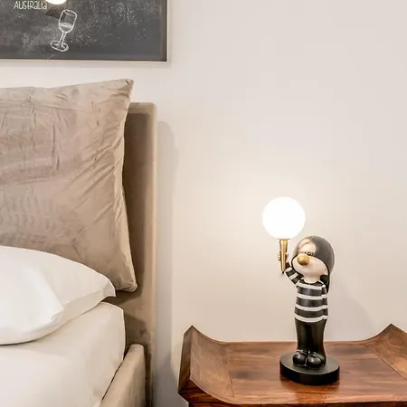 Apartment Piazza Vescovio Spazioso Trilocale